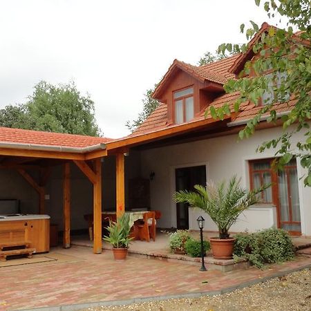 Gerendas Vendeghaz Otel Egerszalók Dış mekan fotoğraf