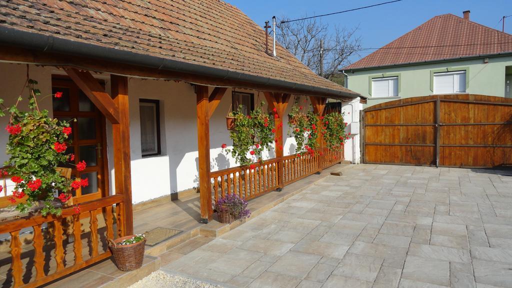 Gerendas Vendeghaz Otel Egerszalók Oda fotoğraf